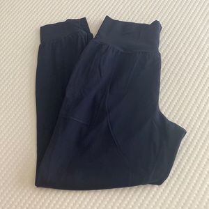 Almost new Athleta navy blue Salutation Jogger